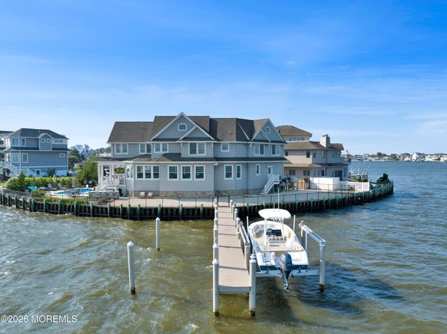 3505 Churchill Drive, Toms River, NJ 08753