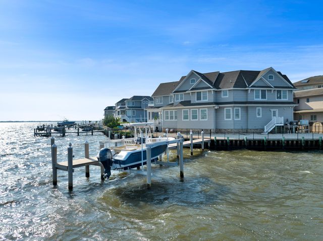 3505 Churchill Drive, Toms River, NJ 08753