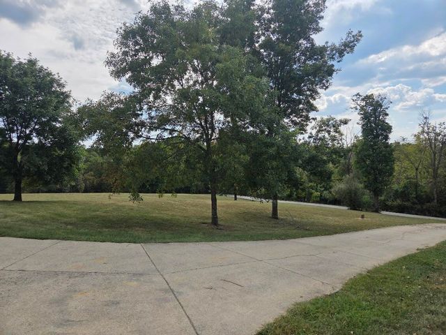 1300 Bear Creek Road, Lawrenceburg, KY 40342