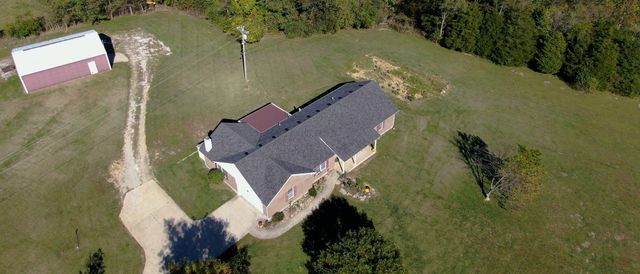 1300 Bear Creek Road, Lawrenceburg, KY 40342