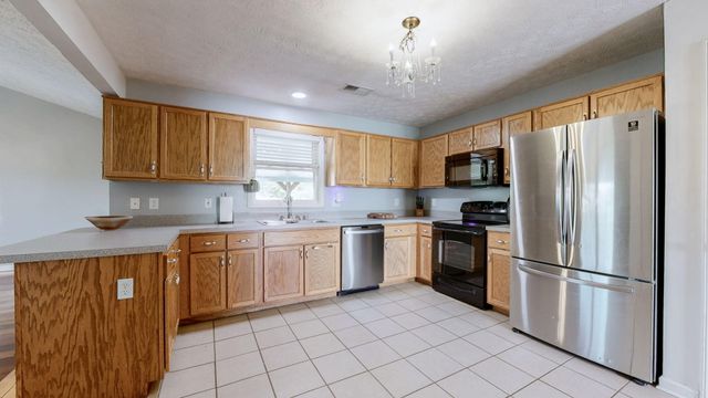 1300 Bear Creek Road, Lawrenceburg, KY 40342