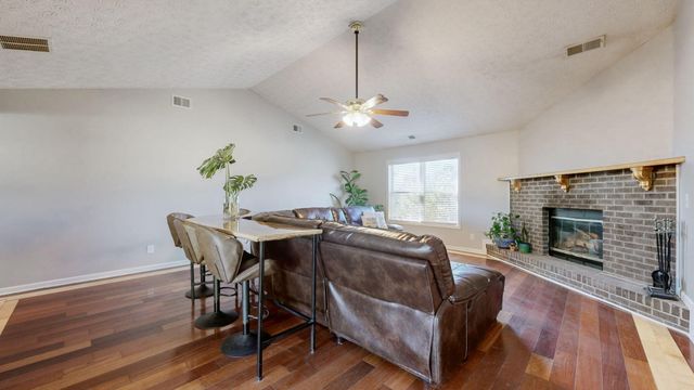 1300 Bear Creek Road, Lawrenceburg, KY 40342