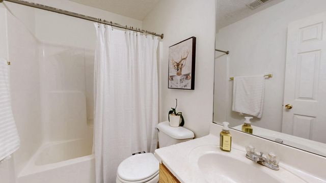 1300 Bear Creek Road, Lawrenceburg, KY 40342