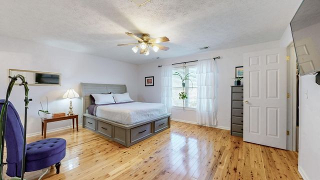 1300 Bear Creek Road, Lawrenceburg, KY 40342