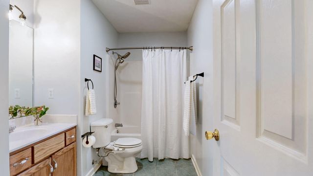 1300 Bear Creek Road, Lawrenceburg, KY 40342