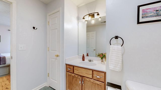 1300 Bear Creek Road, Lawrenceburg, KY 40342