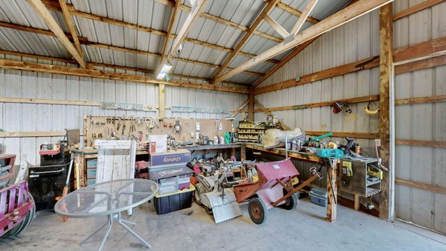 1300 Bear Creek Road, Lawrenceburg, KY 40342