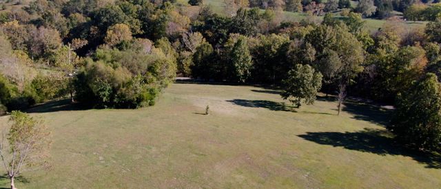 1300 Bear Creek Road, Lawrenceburg, KY 40342