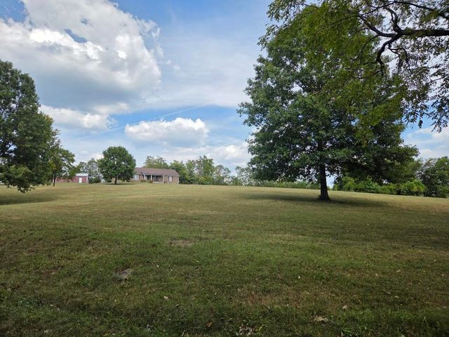 1300 Bear Creek Road, Lawrenceburg, KY 40342