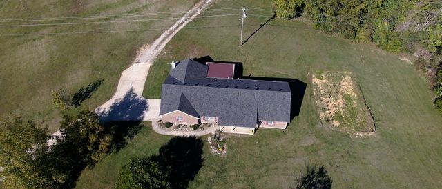 1300 Bear Creek Road, Lawrenceburg, KY 40342