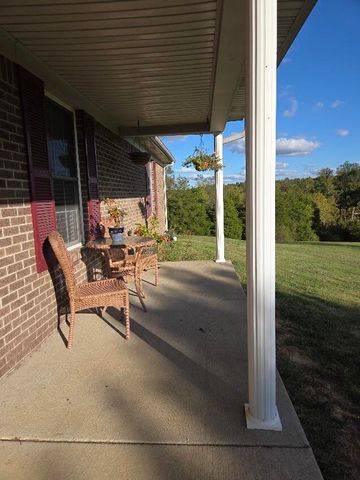 1300 Bear Creek Road, Lawrenceburg, KY 40342