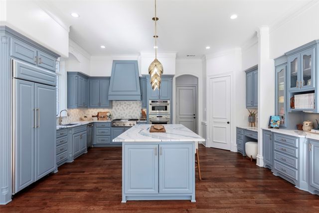 6401 Saint Michael Drive, Mckinney, TX 75072