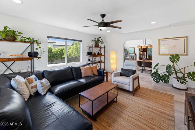 525 W PALO VERDE Drive, Phoenix, AZ 85013