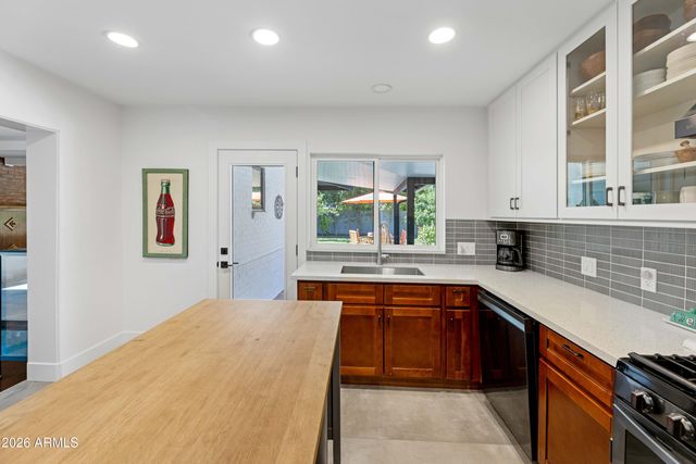 525 W PALO VERDE Drive, Phoenix, AZ 85013
