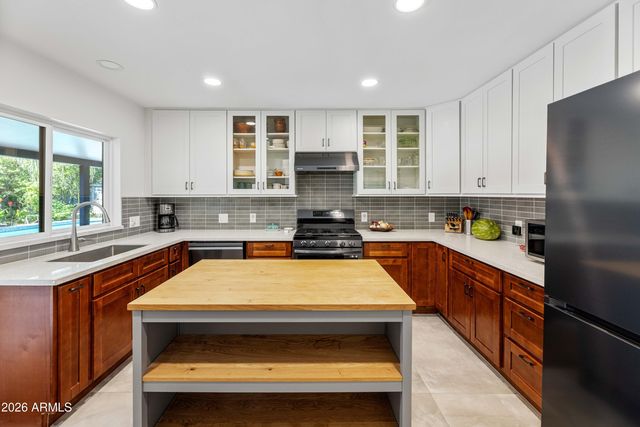 525 W PALO VERDE Drive, Phoenix, AZ 85013