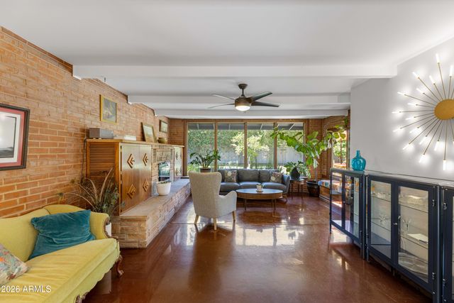 525 W PALO VERDE Drive, Phoenix, AZ 85013
