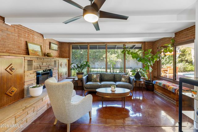 525 W PALO VERDE Drive, Phoenix, AZ 85013