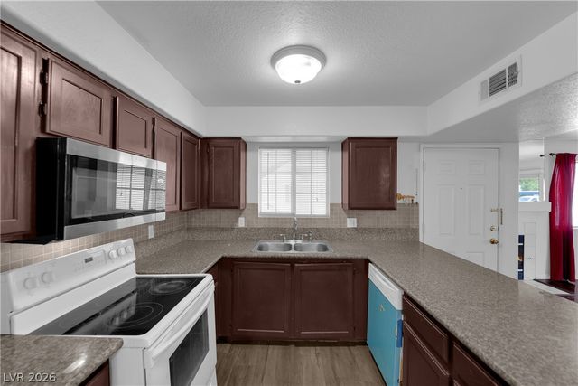 2725 South Nellis Boulevard 1181, Las Vegas, NV 89121