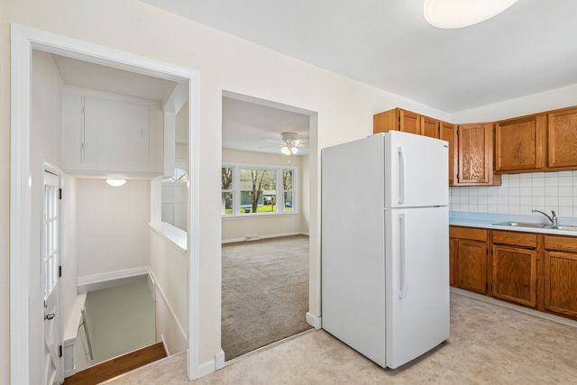 2716 Mohawk Road, Waukegan, IL 60087
