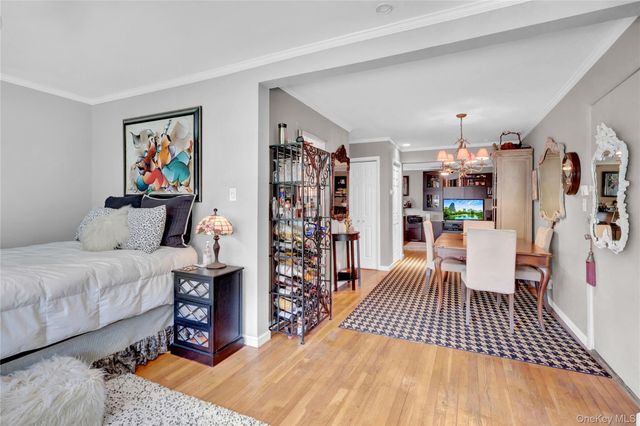 84 Cardinal Lane 1B, Islip, NY 11751