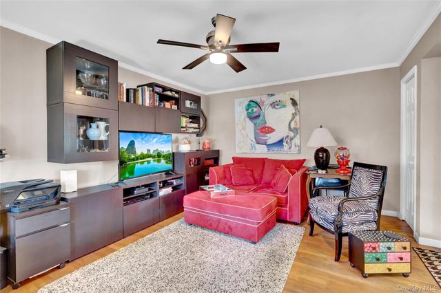 84 Cardinal Lane 1B, Islip, NY 11751