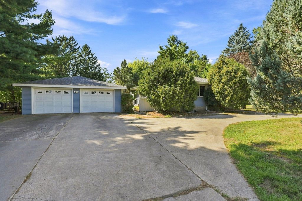 2829 Burnside Avenue, Eagan, MN 55121 — photo 2