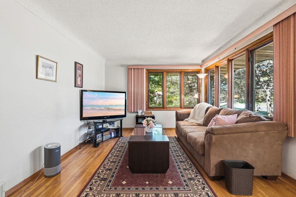 2829 Burnside Avenue, Eagan, MN 55121 — photo 3