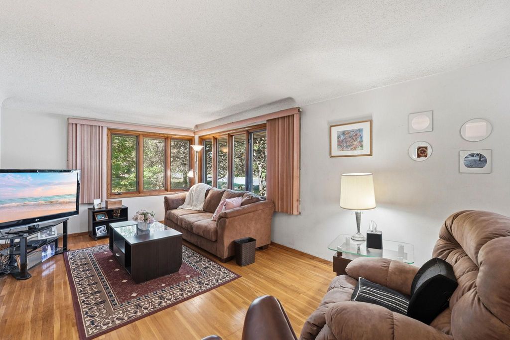 2829 Burnside Avenue, Eagan, MN 55121 — photo 4