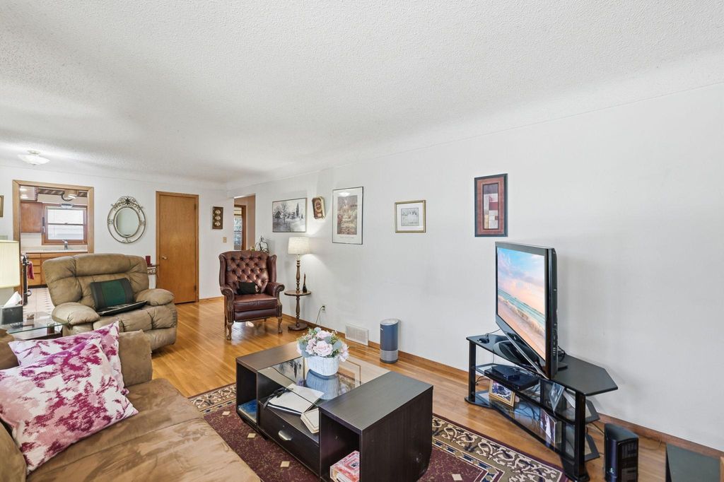 2829 Burnside Avenue, Eagan, MN 55121 — photo 5