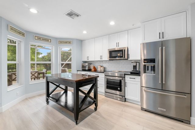 1526 S Club Drive, Wellington, FL 33414
