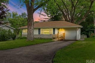 4209 Ponca Street, Mchenry, IL 60050