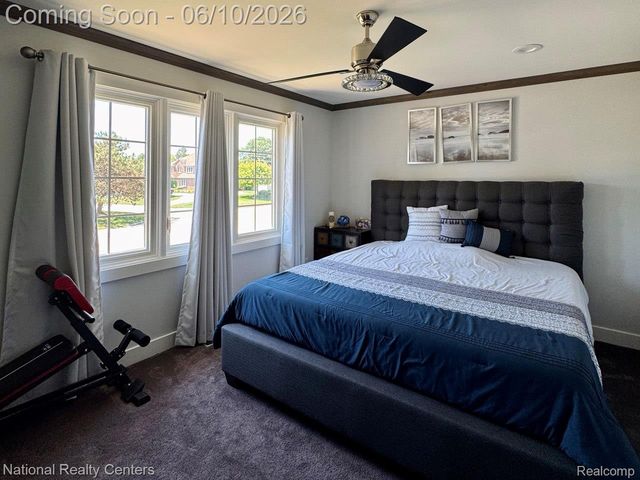 39376 Heatherbrook Drive, Farmington Hills, MI 48331