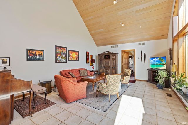 19730 Peach Ridge Road, Goshen, IN 46526