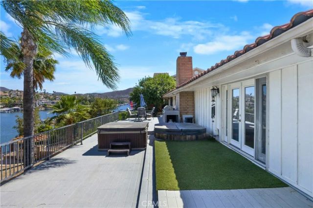 22275 Canyon Club, Canyon Lake, CA 92587