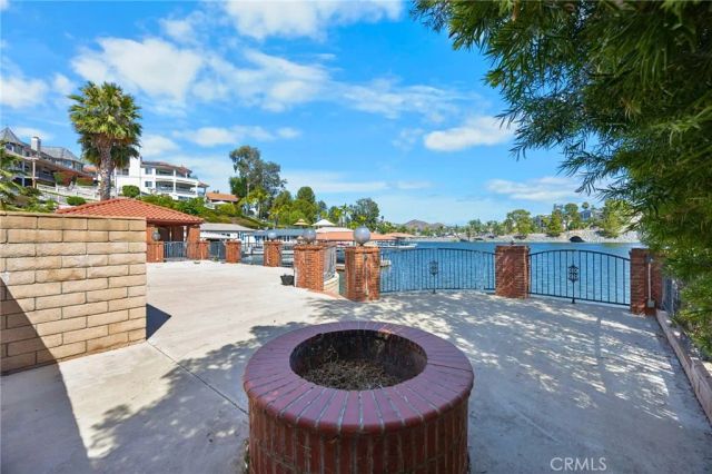 22275 Canyon Club, Canyon Lake, CA 92587