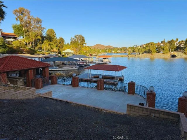 22275 Canyon Club, Canyon Lake, CA 92587