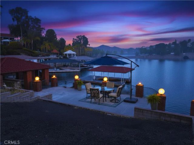 22275 Canyon Club, Canyon Lake, CA 92587