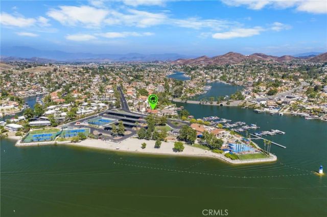 22275 Canyon Club, Canyon Lake, CA 92587