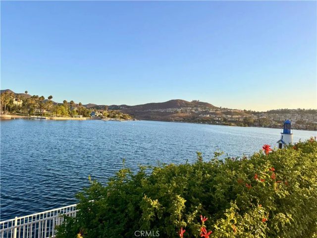 22275 Canyon Club, Canyon Lake, CA 92587