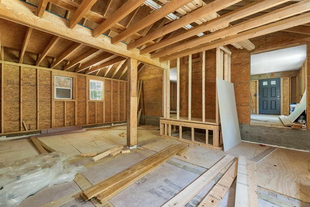 3 Oak Hill Road, Northfield, NH 03276