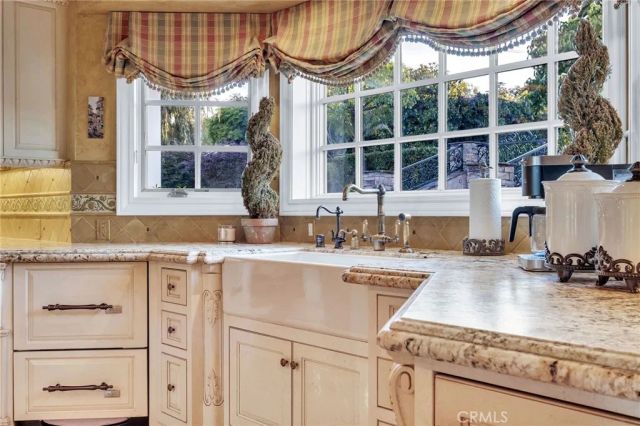 16 Saddle, Rancho Palos Verdes, CA 90275