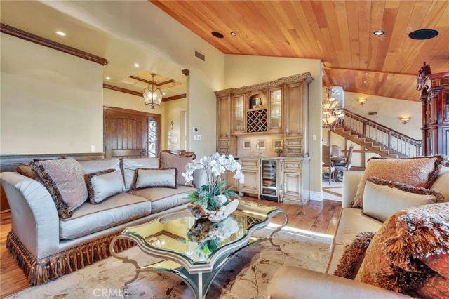 16 Saddle, Rancho Palos Verdes, CA 90275