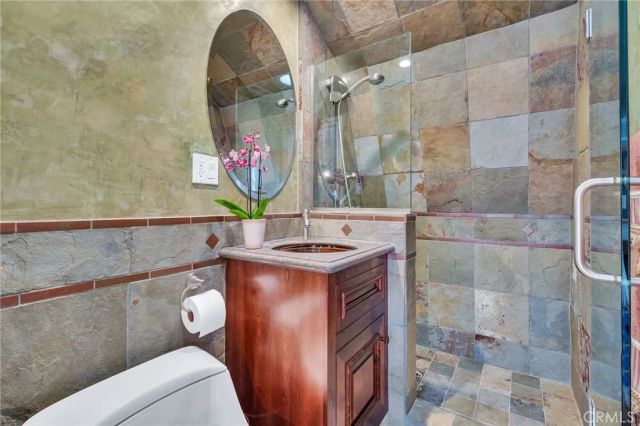 16 Saddle, Rancho Palos Verdes, CA 90275