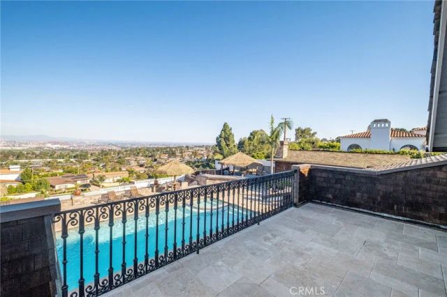 16 Saddle, Rancho Palos Verdes, CA 90275