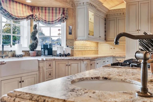 16 Saddle, Rancho Palos Verdes, CA 90275