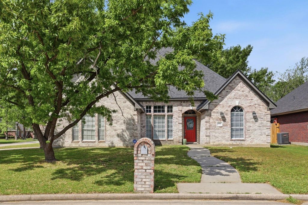 21703 Windsor Castle Drive, Spring, TX 77388