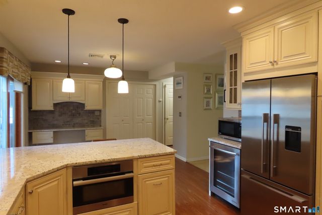 93 Thomas Street, Hamden, CT 06514