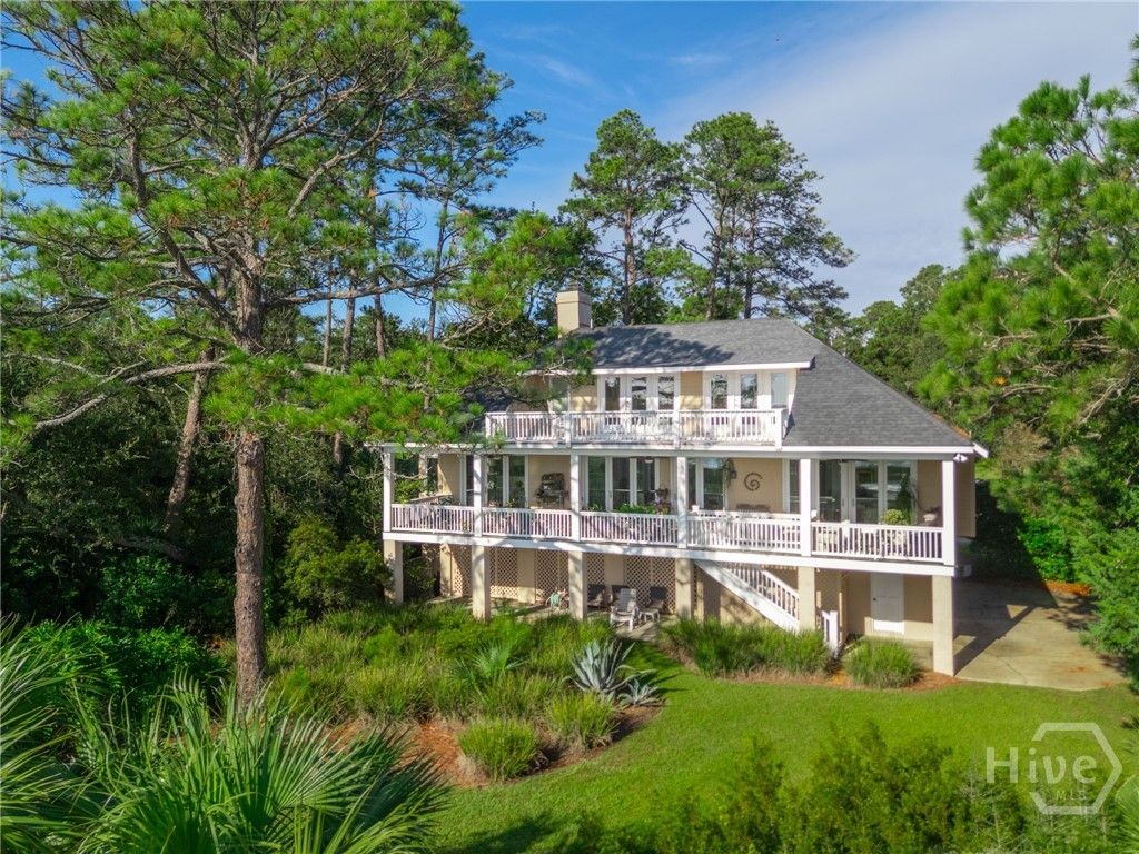 Image 33 of property listing at 24 Delegal Road, Savannah, GA 31411