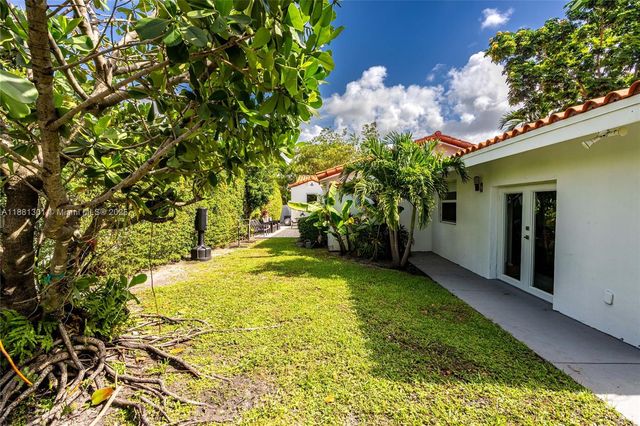 1360 SW 16th St, Miami, FL 33145