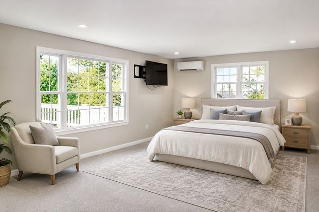 27 Reservoir Ave, Lakeville, MA 02347